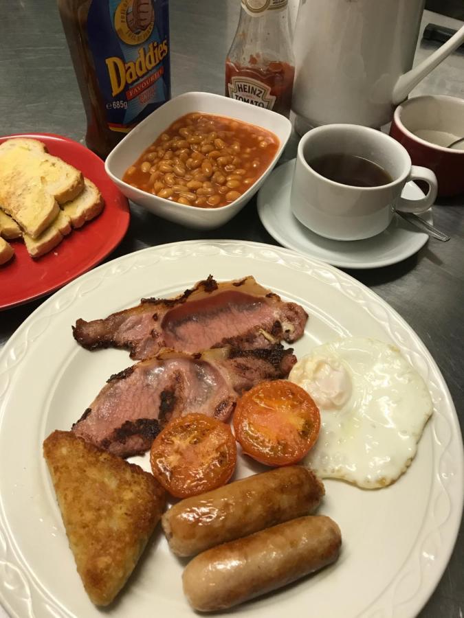 Rheolau Arms Bed & Breakfast Swansea Bagian luar foto
