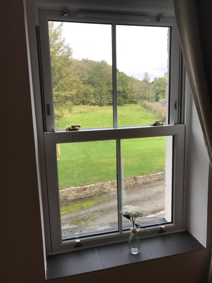 Rheolau Arms Bed & Breakfast Swansea Bagian luar foto