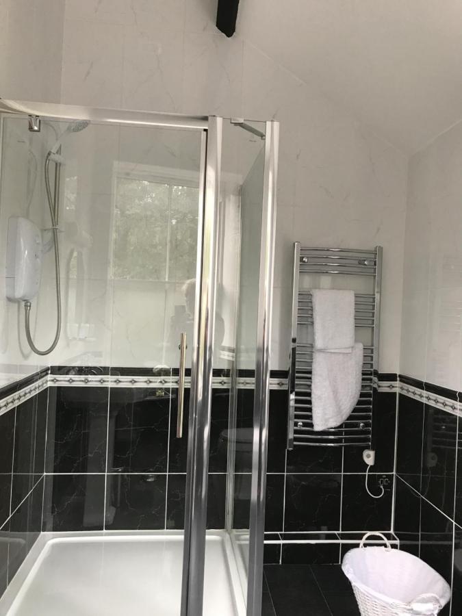 Rheolau Arms Bed & Breakfast Swansea Bagian luar foto